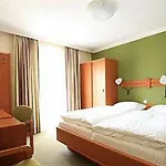 Neuwirt - Boutiquehotel & Wirtshaus Bad Vigaun