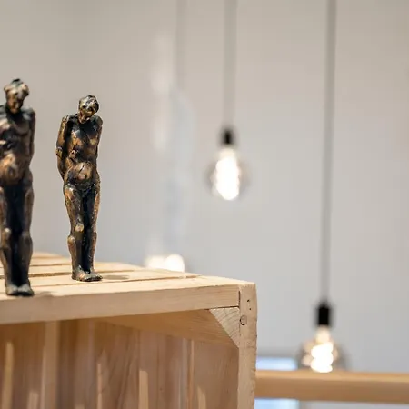 Отель Neuwirt - Boutiquehotel & Wirtshaus Бад-Фигаун