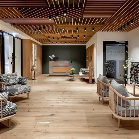 ホテル Neuwirt - Boutiquehotel & Wirtshaus