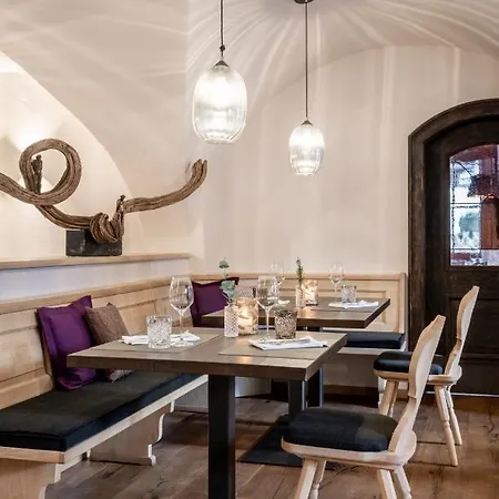 Neuwirt - Boutiquehotel & Wirtshaus 4* バート・ヴィガウン