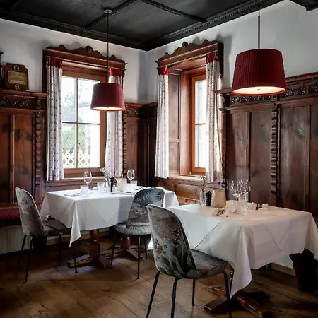 Отель Neuwirt - Boutiquehotel & Wirtshaus 4*