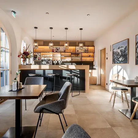 Neuwirt - Boutiquehotel & Wirtshaus ホテル 4*