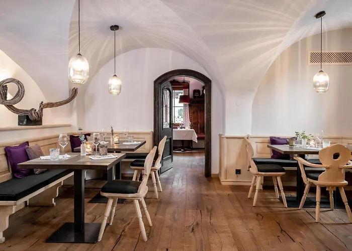 Neuwirt - Boutiquehotel & Wirtshaus 4*